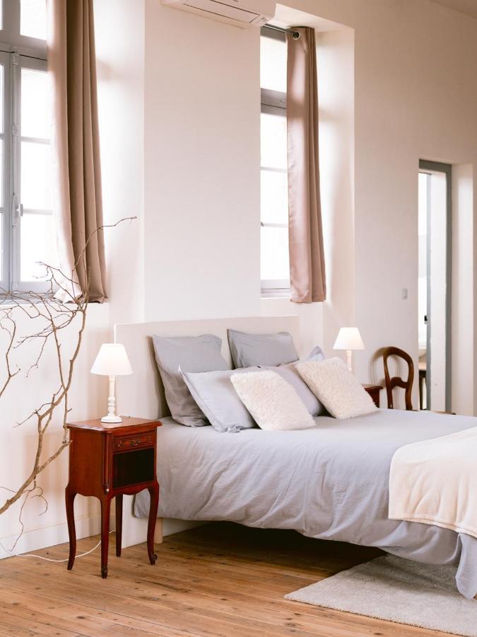 Plougonver Demeure De Kergoguen Bed & Breakfast エクステリア 写真